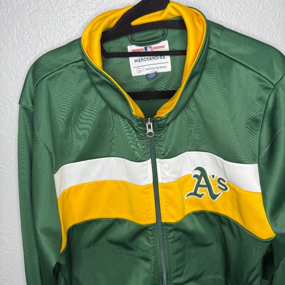 Genuine Merchandise Athletics A's MLB full zipper Jacket Medium - Picture 3 of 7